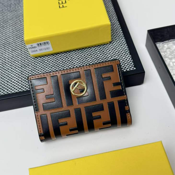 Picture of Fendi Wallets _SKUfw237524355fw